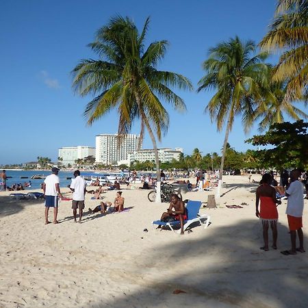 Beach One Bedroom Suite 13 Ocho Rios Exterior foto