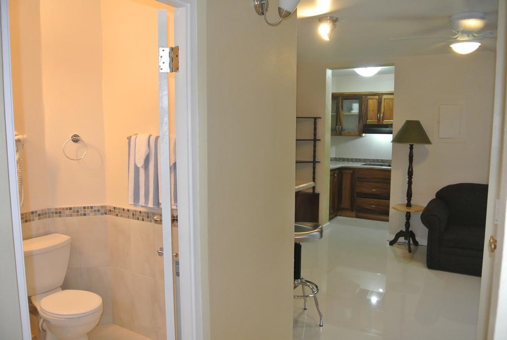 Beach One Bedroom Suite 13 Ocho Rios Zimmer foto