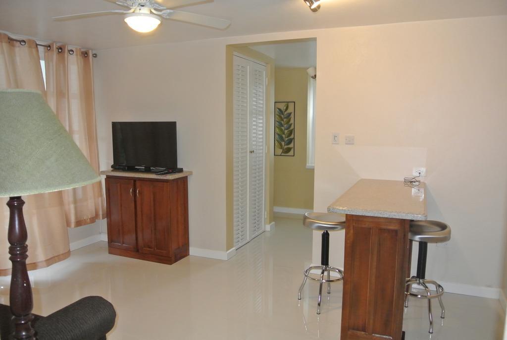 Beach One Bedroom Suite 13 Ocho Rios Zimmer foto